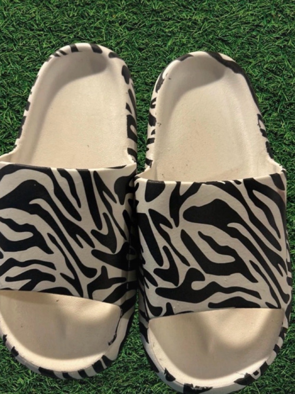 Women’s Black and White Zebra Slide Sandals